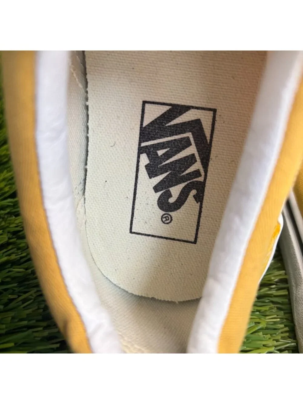 Vans Old Skool Low Womens Size 8 Yellow White Athletic Skate Shoes Sneakers